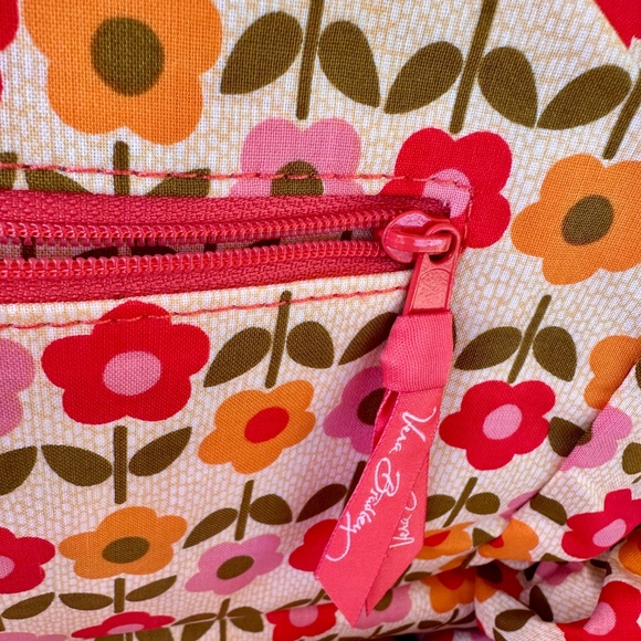 Vera Bradley, Eloise Shoulder Bag - Picture 6 of 11